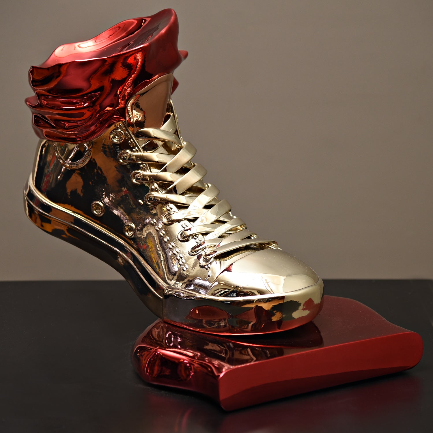 Shoe, 2018 Silver And Red Sculpture